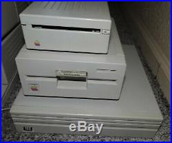 Apple IIGS ROM 3 A2S6000, Monitor, SCSI hard drive Great working condition