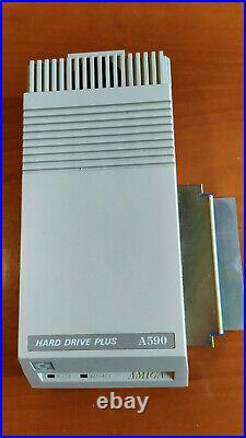 COMMODORE HARD DRIVE PLUS AMIGA A590 SCSI CON HD 20Mb ED ESPANSIONE MEMORIA 2Mb