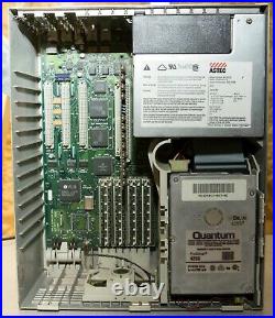 Vintage Apple Macintosh IIci 32MB RAM 425MB SCSI hard drive powers on